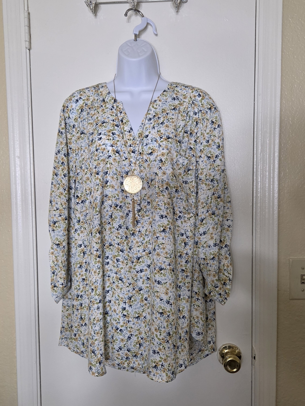 torrid Floral V-Neck Tunic Fall Colors Size 3